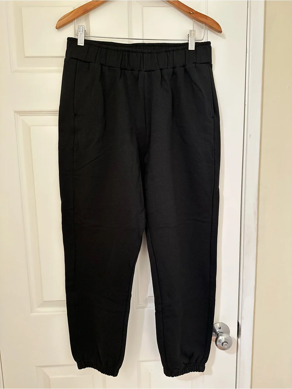 Tiny Hole Fixed NWOT Pact Black Organic Brushed Fleece Sweatpant W/ Pockets Cozy - Picture 3 of 10